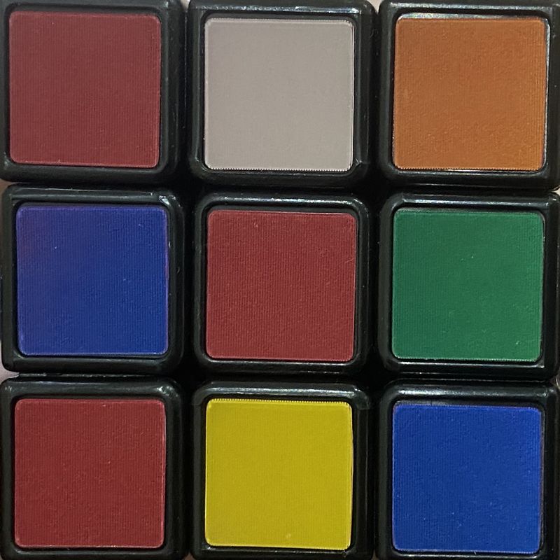 Face R cores trocadas